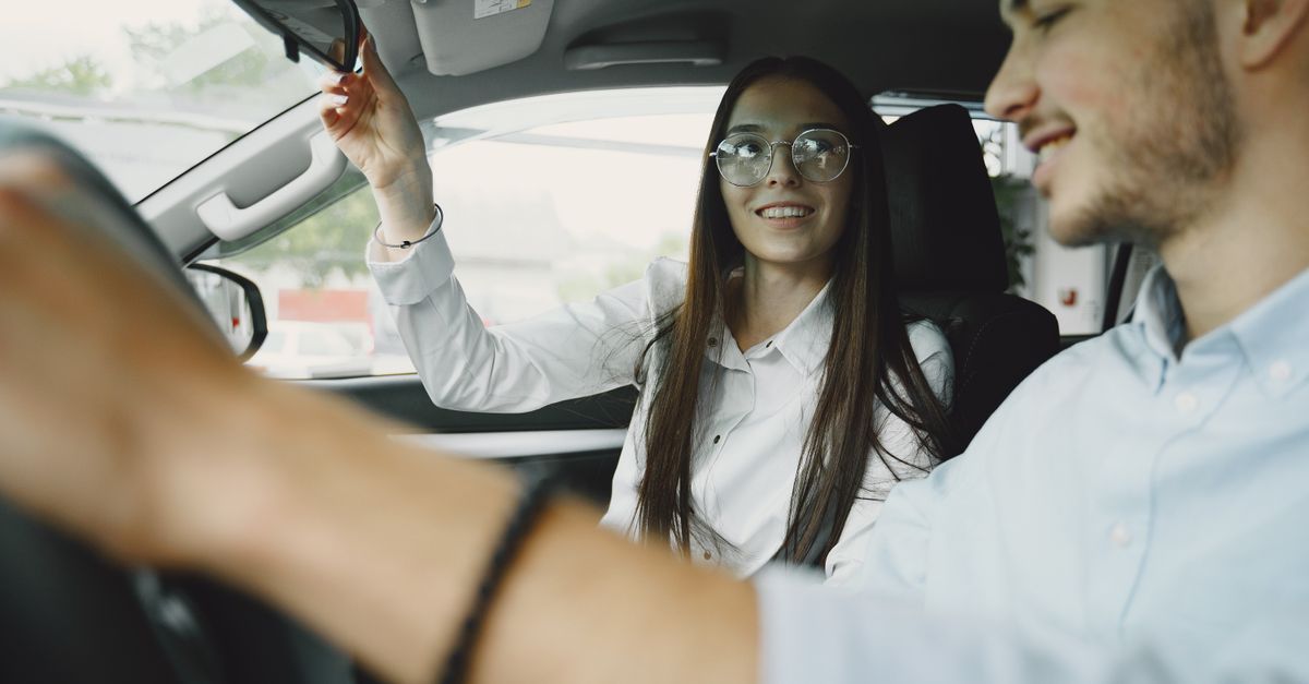 The Benefits of Choosing Automatic Driving Lessons in Adelaide